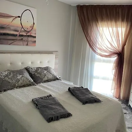 Torres De Yomely Americas * Playa de las Americas (Tenerife)